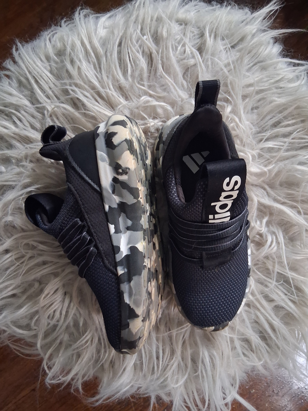 Kids Black Slip-On Sneakers with Camouflage Sole